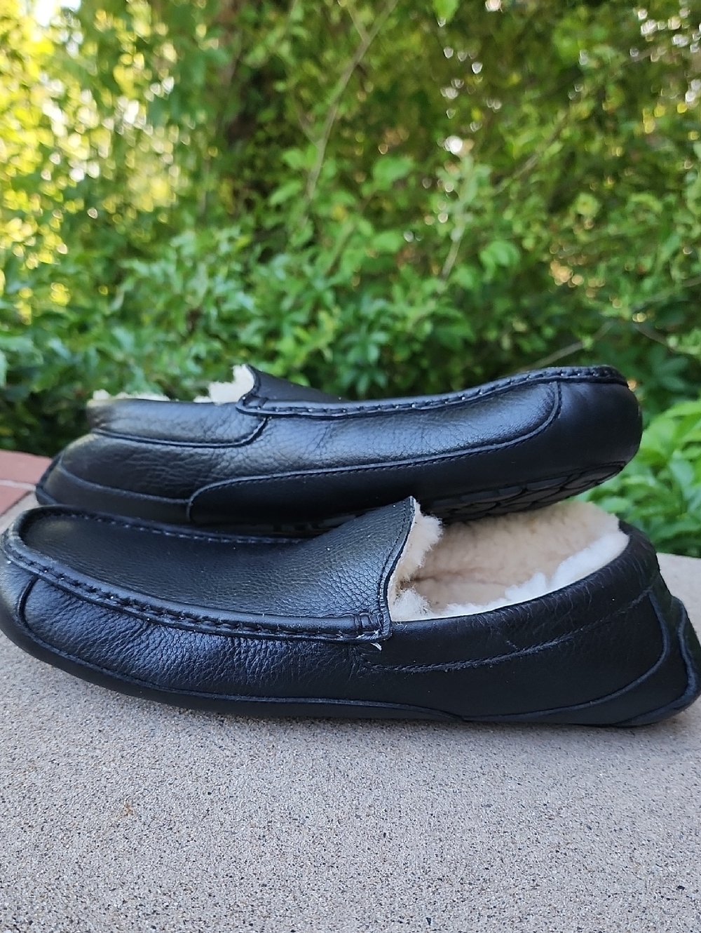 UGG Australia Men's Black Leather Shearling-Lined Slip-On Moccasin - Picture 12 of 17